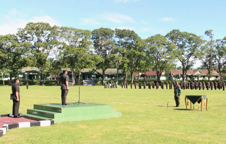 Danrindam I/BB Pimpin Upacara Penutupan Pendidikan Pembentukan Bintara Khusus