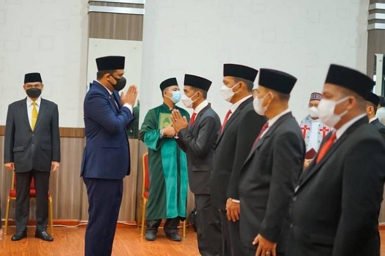 Tunjuk Pedagang Kelapa Sebagai Dirut, Bobby Nasution Akan Jadikan PUD Pasar Lebih Maju