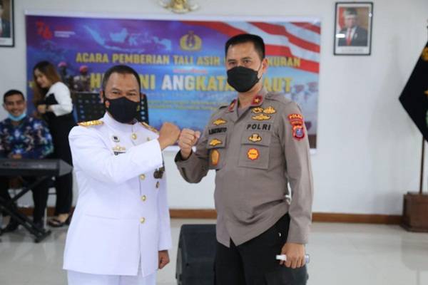 Waka Polda Sumut Berikan Suprise di Hari Jadi TNI AL ke 76