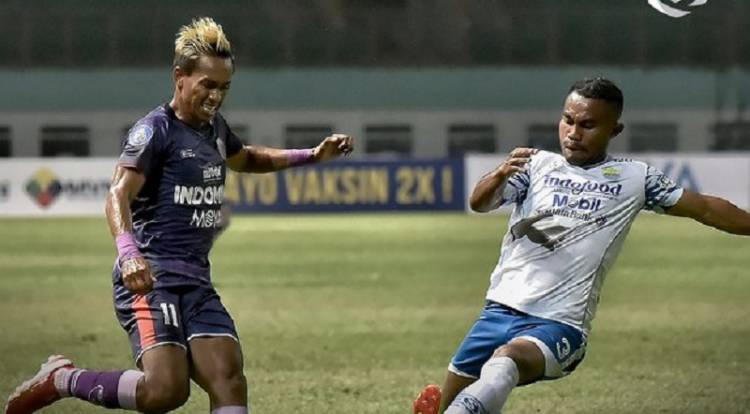 Pekan Kedua Liga 1 2021-2022 : Persita Tangerang vs Persib Bandung 1-2