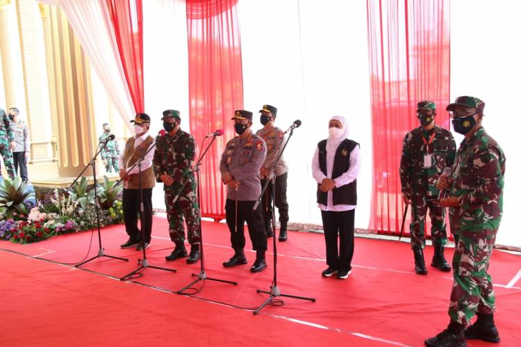 Forkompimda Jatim Dampingi Panglima TNI dan Kapolri Cek Vaksinasi*