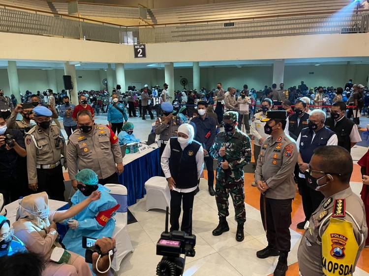 Forkopimda Jatim Cek Vaksinasi Tuna wisma Dalam Peringatan HUT Lalu lintas Bhayangkara ke 66