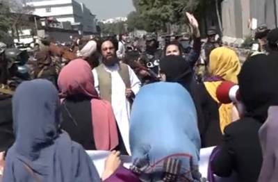 Taliban Membubarkan Unjuk Rasa di Kabul, Afghanistan