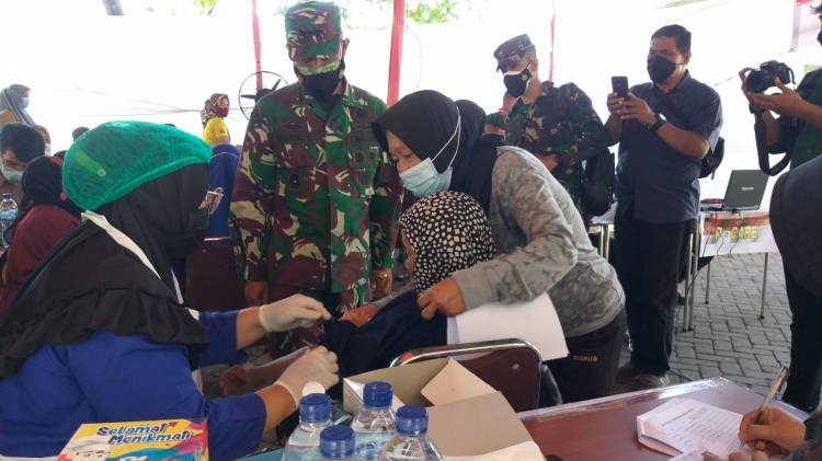Percepat Vaksinasi, Kodam I/BB Gelar Serbuan Vaksinasi di Kompleks Cemara Asri Medan