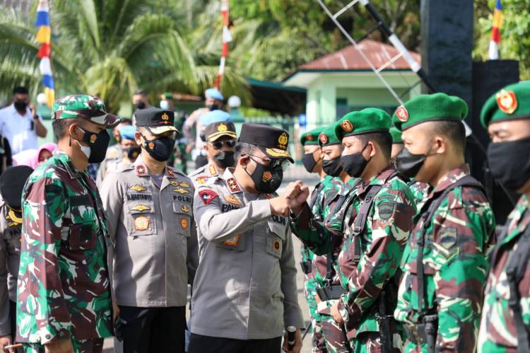 Terus Jalin Sinergitas, Kapolda Sumut menyapa Kodim 0213 Nias