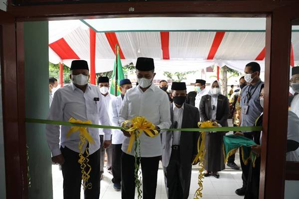 Wagub Musa Rajekshah Resmikan Klinik Ulul Albab UINSU