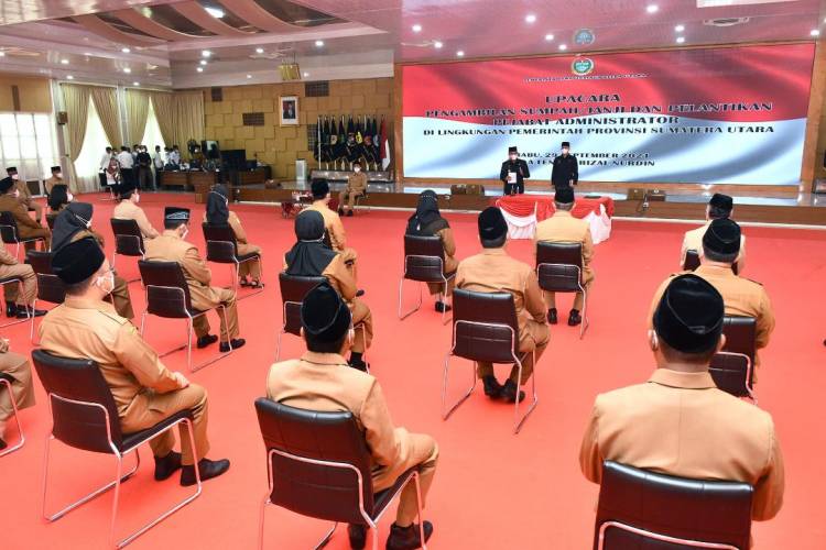 Sebanyak 25 Pejabat Administrator Resmi dilantik Gubernur Edy Rahmayadi
