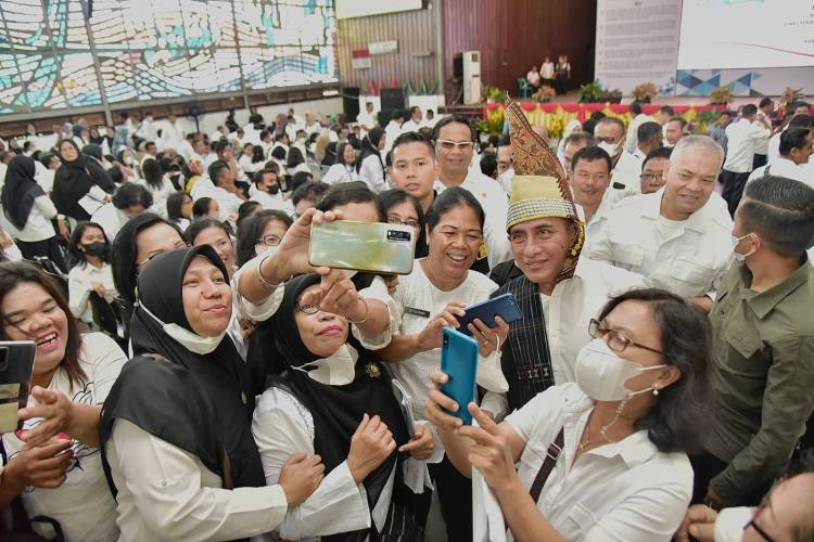 Motivasi Ribuan Guru SMA/SMK, Edy Rahmayadi Harapkan Adanya Perubahan Lebih Baik di Pematangsiantar