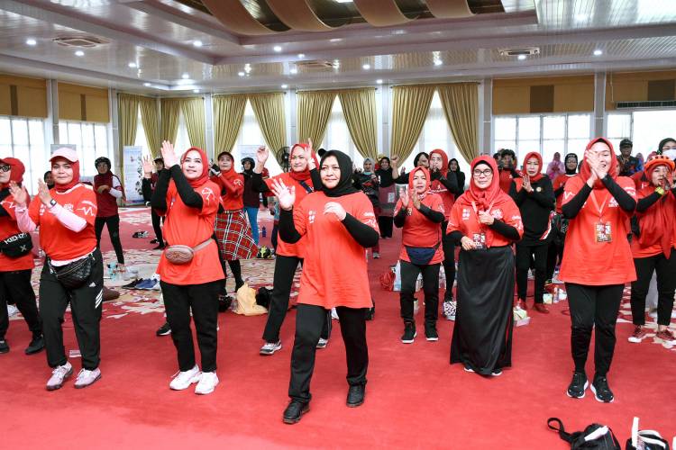 Nawal Lubis Ajak Masyarakat Jadikan Olahraga Sebagai Gaya Hidup Sehat