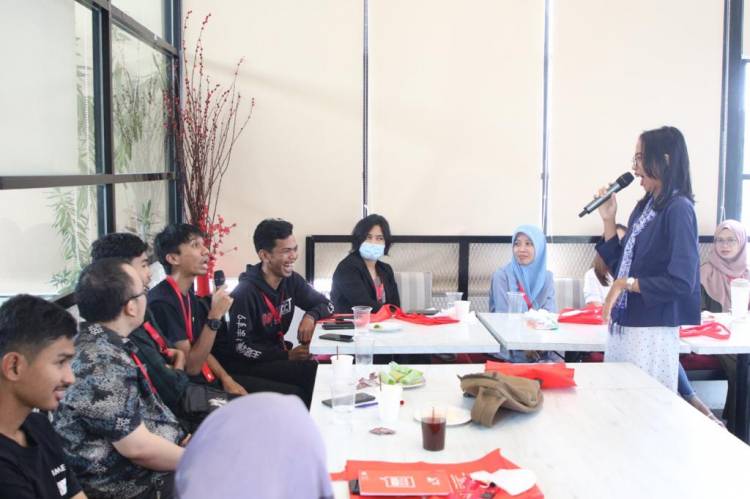 Datangkan Noe Row, Dinas Kominfo Medan Latih Remaja Medan Buat Konten Kreatif`