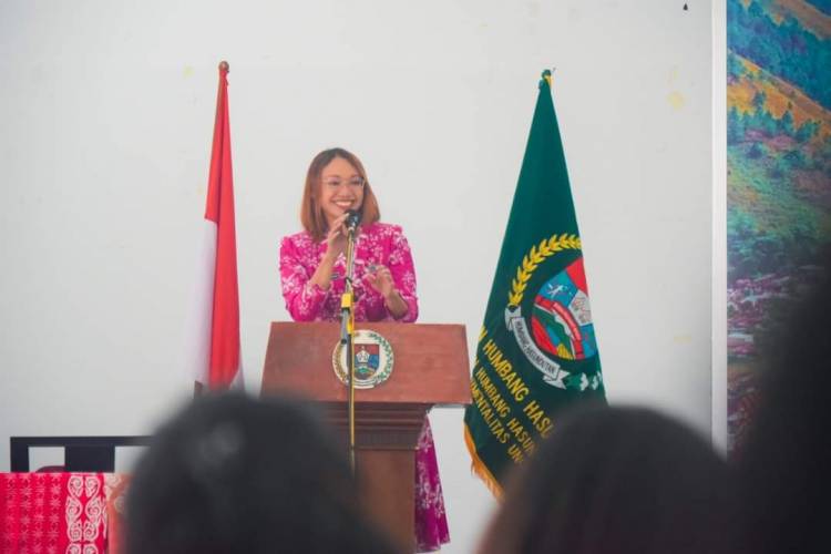 Ketua TP PKK Humbahas Berharap TP PKK Provsu Memberikan Pembinaan dan Pembekalan Ke 4 Desa