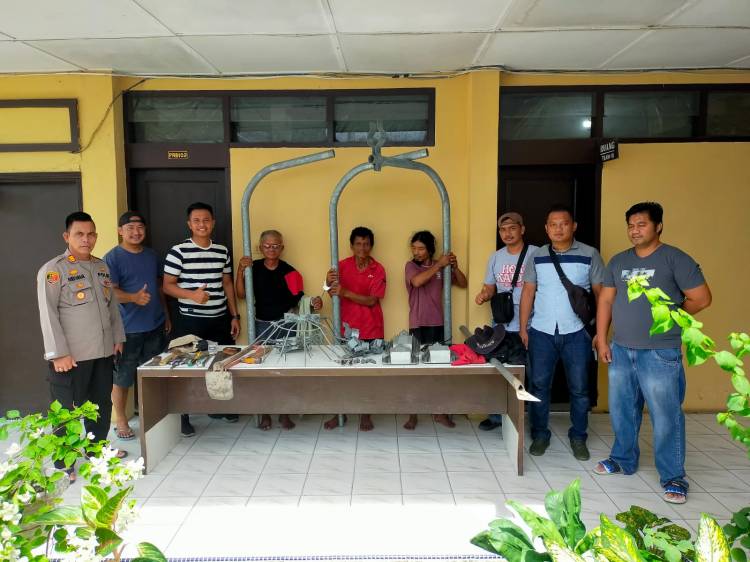 Polsek Perbaungan Tangkap Pencuri Tiang Lampu Tenaga Surya