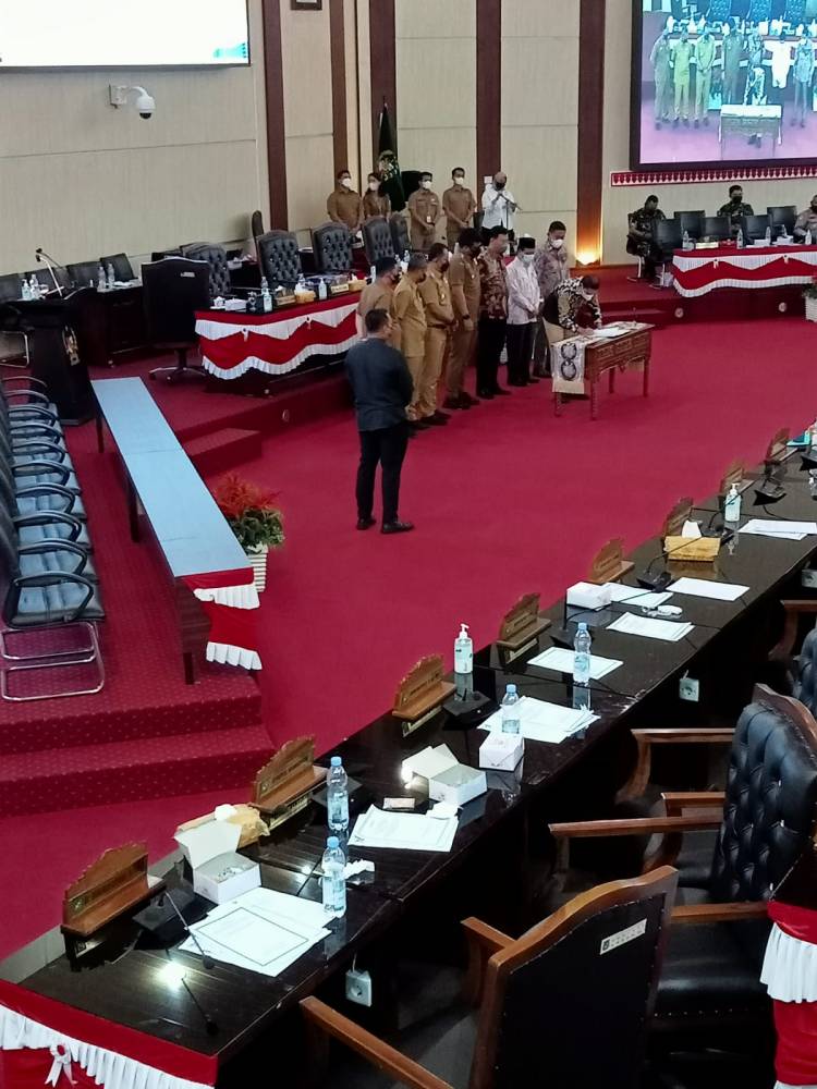 Ketua Fraksi Golkar Sampaikan Perubahan Anggaran APBD T.A 2022