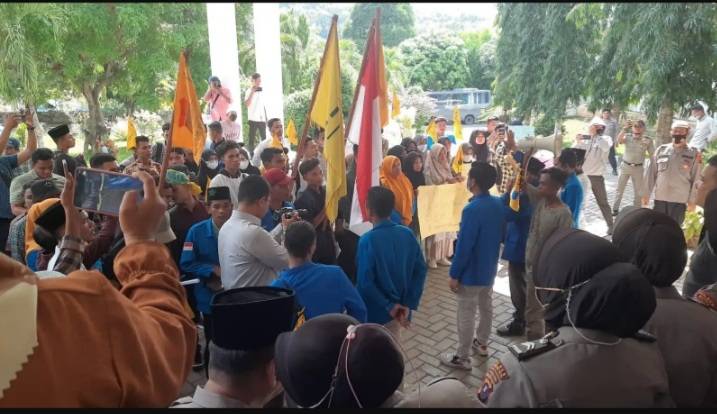 160 Personil Polres Madina Siaga Kawal Aksi Demo PC PMII Tolak Naiknya BBM Subsidi