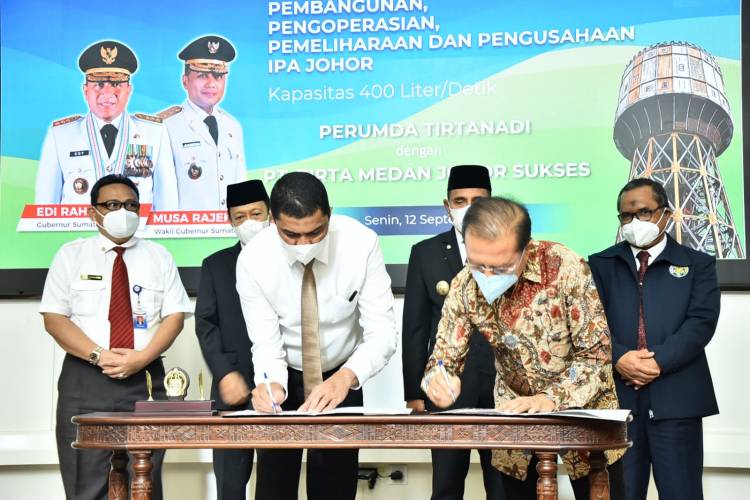 Dirut Perumda Tirtanadi Tandatangani Perjanjian Kerjasama  dengan Investor
