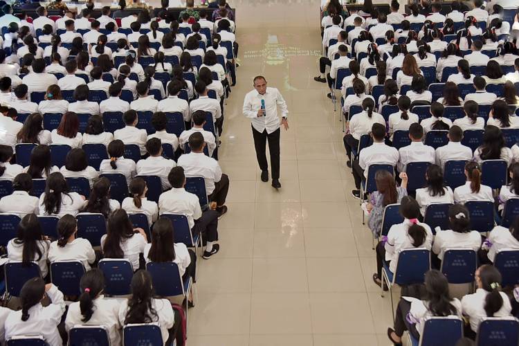 Edy Rahmayadi Motivasi Mahasiswa Baru Jadi Gubernur