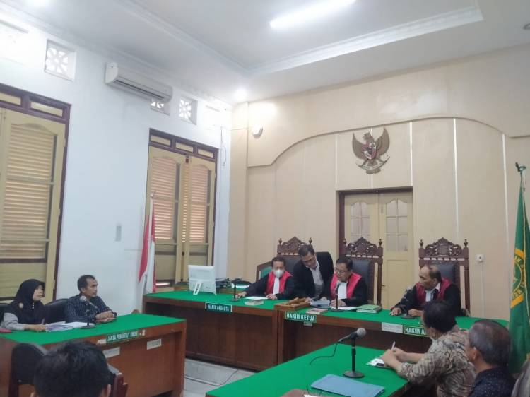 Sidang Gugatan Pos Ambai Kafe T2 Tak Hadir, Pembacaan Gugatan Ditunda