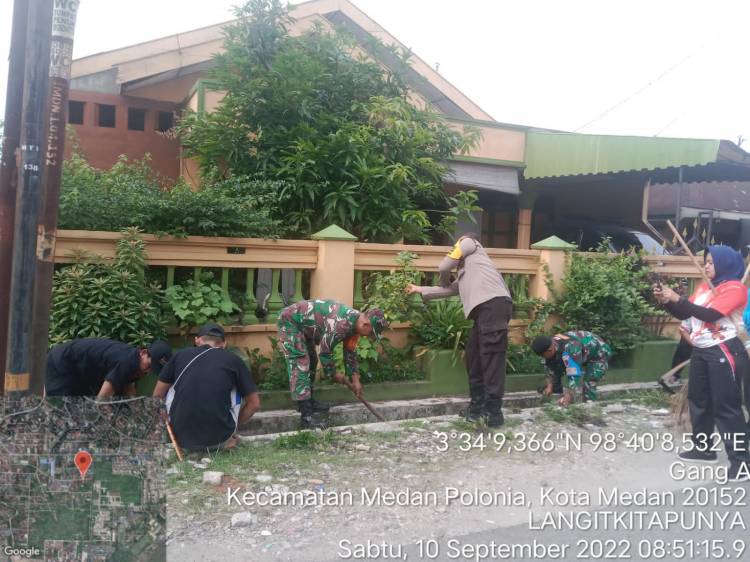 Polsek Medan Baru Bersama Tiga Pilar dan Warga Bersinergi Ciptakan Lingkungan Bersih di Kelurahan Polonia