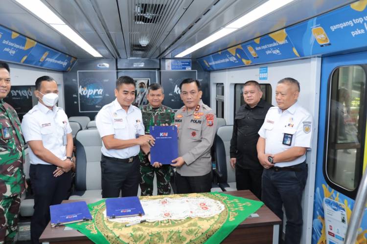 Tandatangani Perjanjian Kerjasama dengan PT. KAI, Kapolda Sumut : Ayo Naik Kereta Api