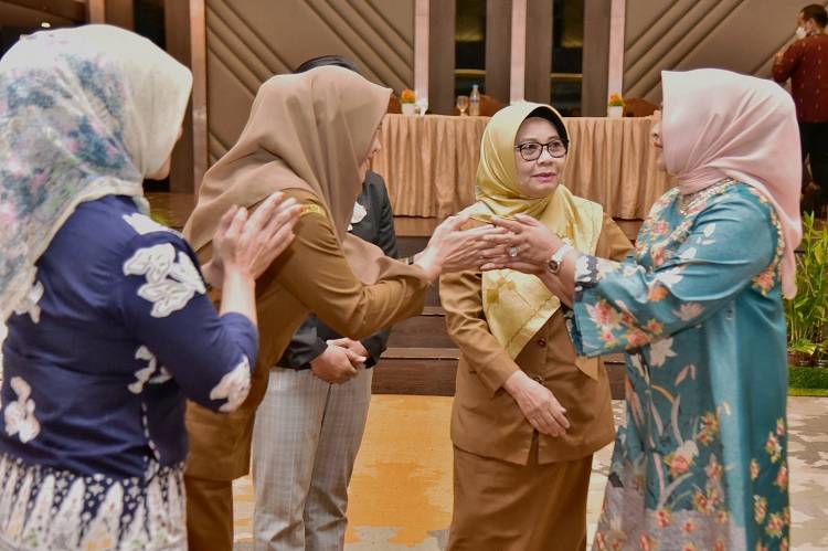 Nawal Lubis : Setop Kekerasan  Terhadap Anak Harus Jadi Gerakan Bersama