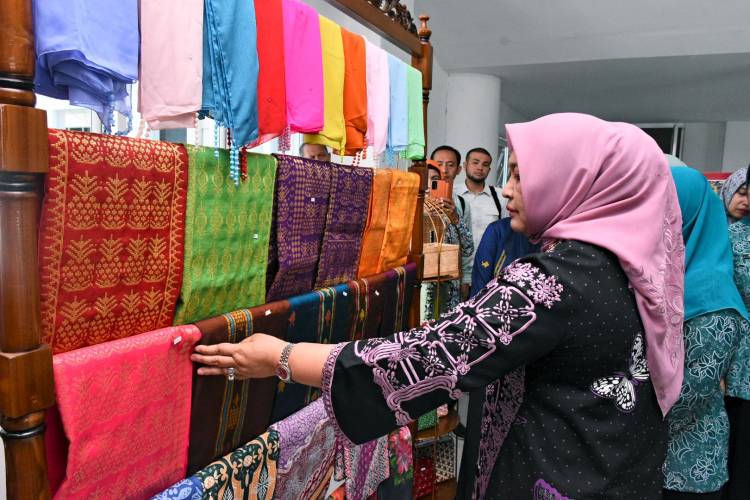 Nawal Lubis Dorong Peran PKK Jauhkan  Lingkungan dari Narkoba dan Kekerasan Rumah Tangga
