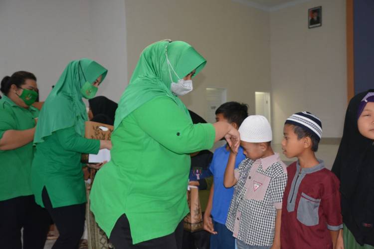 Korem 022/Pantai Timur Berbagi Tali Asih Kepada Anak Yatim-piatu