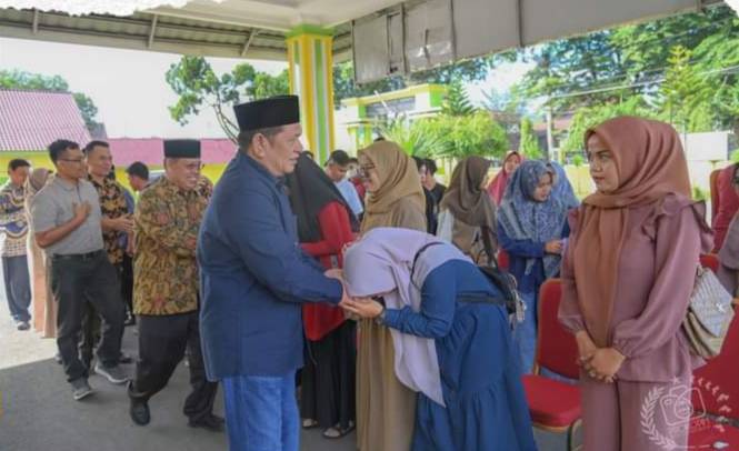 Walikota Irsan Lepas Kontingen Seni Qasidah Padang Sidempuan Ke FSQ Tingkat Provsu