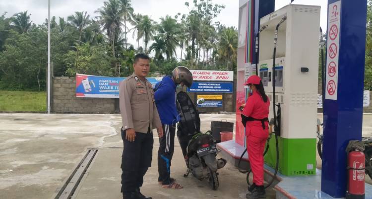 Pantau Isu Kenaikan Harga BBM, Polres Nias Monitoring Pertamina Gunungsitoli dan SPBU