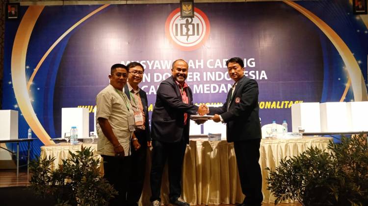 dr Ery Suhaimi Terpilih Sebagai Ketua, Janji Benahi IDI Medan