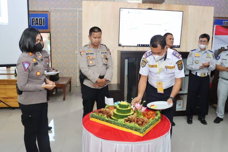 Polres T.Tinggi Peringati Hari Lalu Lintas Bhayangkara Ke-67 dengan Sederhana