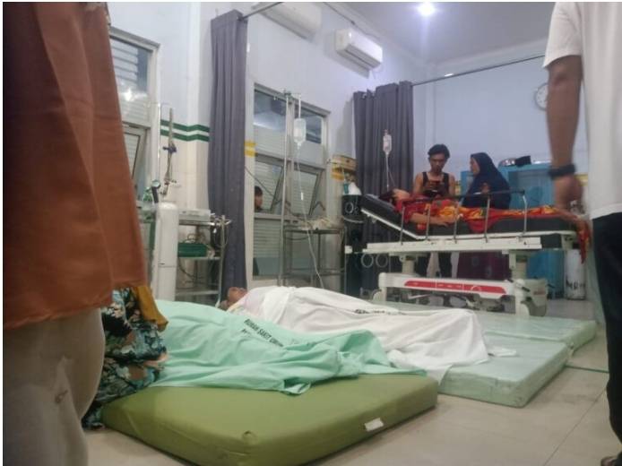 YA Allah.... , Puluhan Warga Desa Dirawat Dua Rumah Sakit, Kabarnya  Keracunan Gas H2S di Madina
