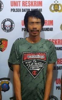 Bongkar Plafon Sekolah "Mamuk" Dan Layar Infokus