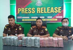 Terpidana Kasus Narkoba, Serahkan Uang Senilai 1 Milliar ke Kejari Medan..?