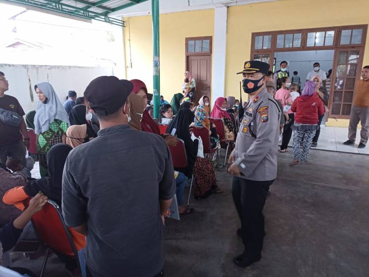 Pembagian BLT Dikawal Polrestabes Medan dan Polsek Medan Area