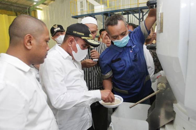 Edy Rahmayadi Tinjau Kilang Padi Modern BUMD di Sergai