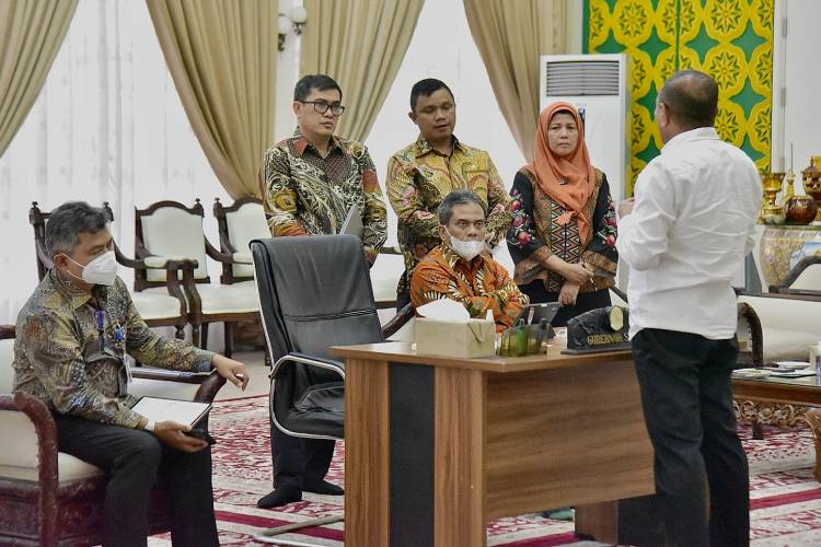 Sampaikan Langkah Kendalikan Inflasi ke Airlangga, Edy Rahmayadi Sebut Bulan Depan Akan Terlihat Hasilnya
