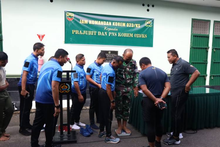 Danrem 023/KS Motivasi Ptajurit dan PNS dengan Hati dan Pikiran