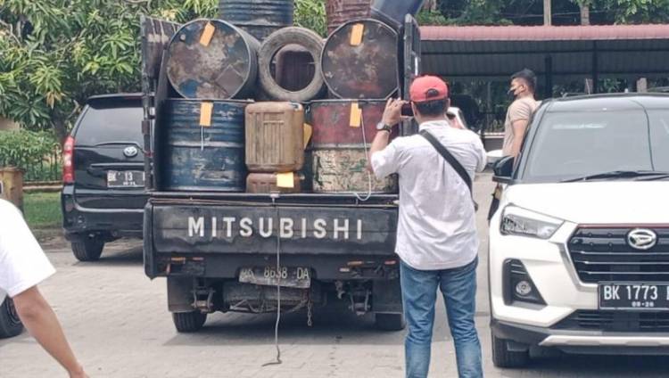 Polres Langkat Tangkap Pick Up Boyong BBM Solar Subsidi