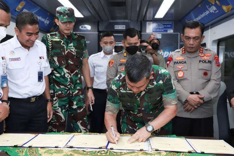 Kodam I/BB Tandatangani PKS Teknis dengan PT KAI