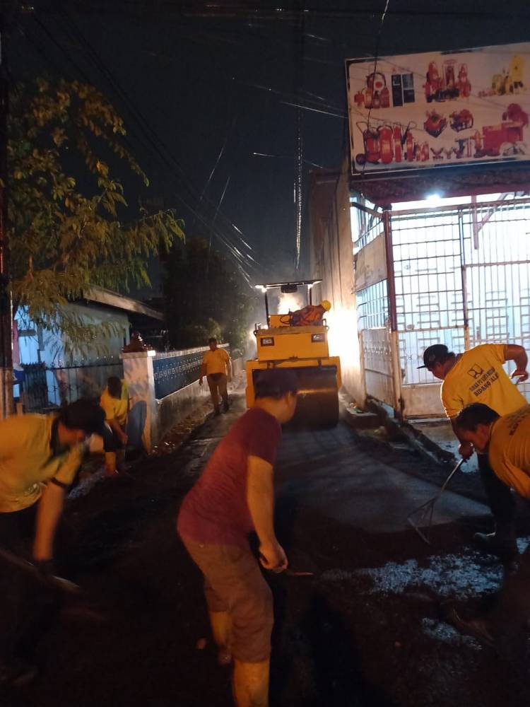 Guna Wujudkan Program Prioritas Wali Kota Medan,&nbsp;Dinas PU Lakukan Pengaspalan di Medan Timur