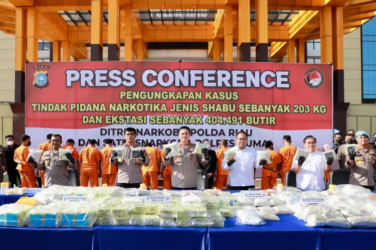 Polda Riau Sita 203 KG Sabu dan 400 Ribu Butir Ekstasi