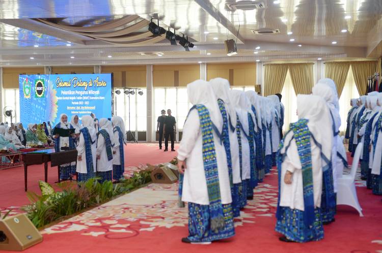 Lantik Pengurus Wilayah BKMT Sumut, Edy Rahmayadi Berpesan Tingkatkan Peran di Masyarakat