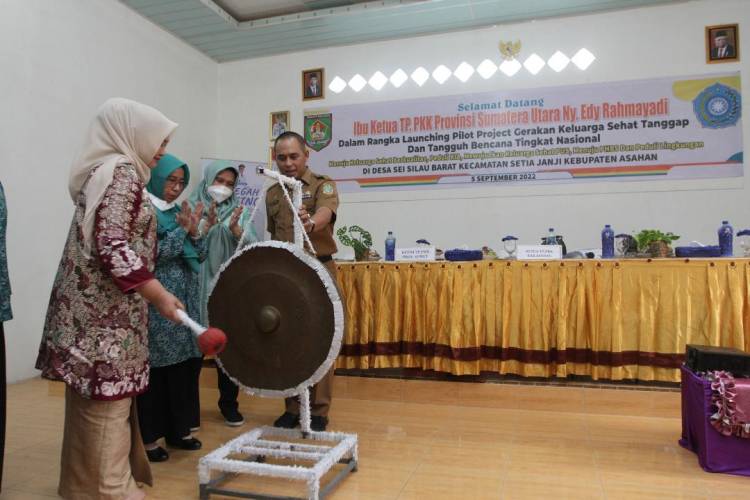 Nawal Lubis Monitoring Hari Kesatuan Gerak PKK di Asahan
