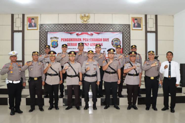 Kapolres Sergai Pimpin Apel Serah Terima Jabatan