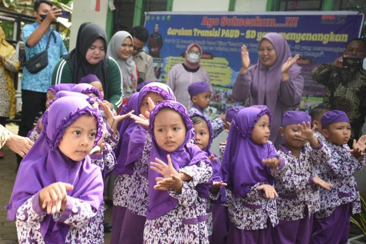 Bunda PAUD Sergai Sampaikan Pentingnya Komunikasi Sehat dan Pendidikan Anak yang Menyenangkan