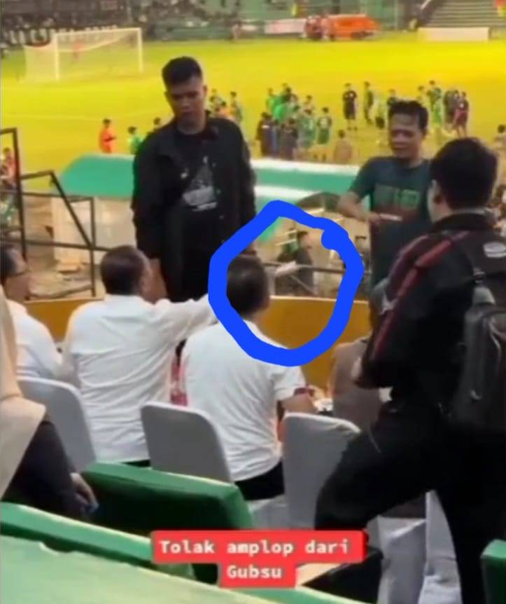 Viral...!!! Amplop Putih Gubsu Ditolak