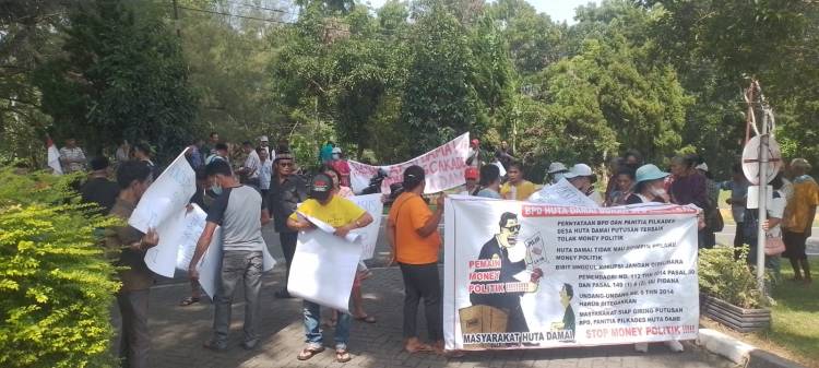 Huta Damai JILID II Ke Kantor Bupati dan DPRD Madina