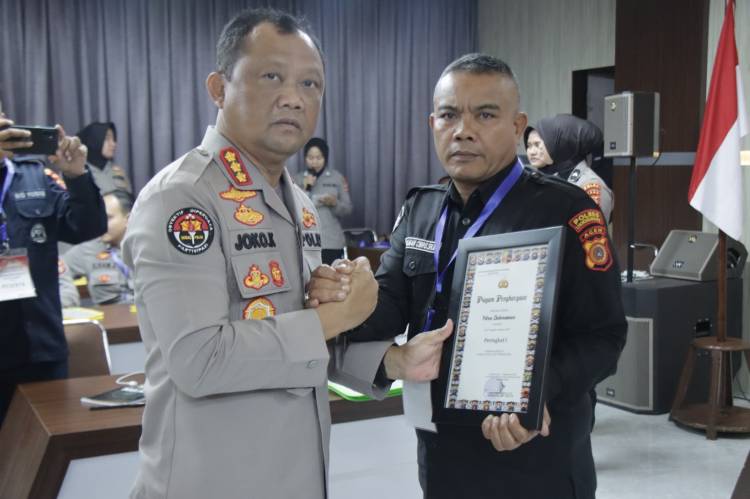 Humas Polres Lhokseumawe Raih Penghargaan Peringkat Pertama