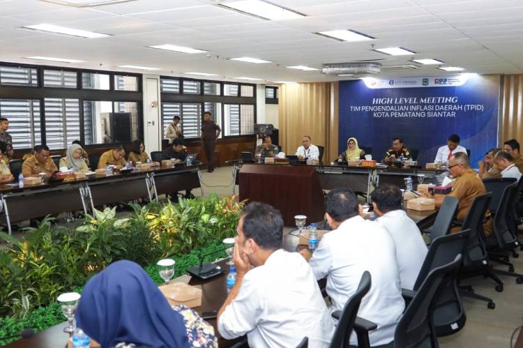 Wali Kota Bersama Forkopimda High Level Meeting TPID Kota Pematang Siantar