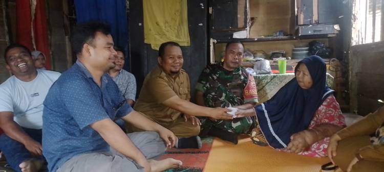 Penderita Bengkak Tangan Di Madina Diberangkatkan Berobat lanjutan, Terimakasih Dermawan